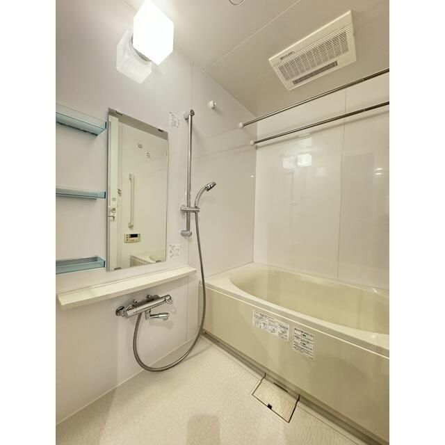 バス・シャワールーム　バス