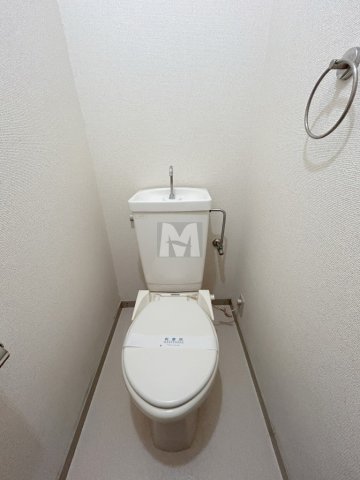 トイレ　201号室の写真になります。実際は内見していただき確認の程お