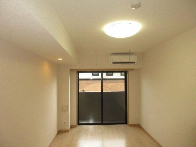 ＪＲ埼京線 赤羽駅 徒歩8分 5階建 築14年の内装写真