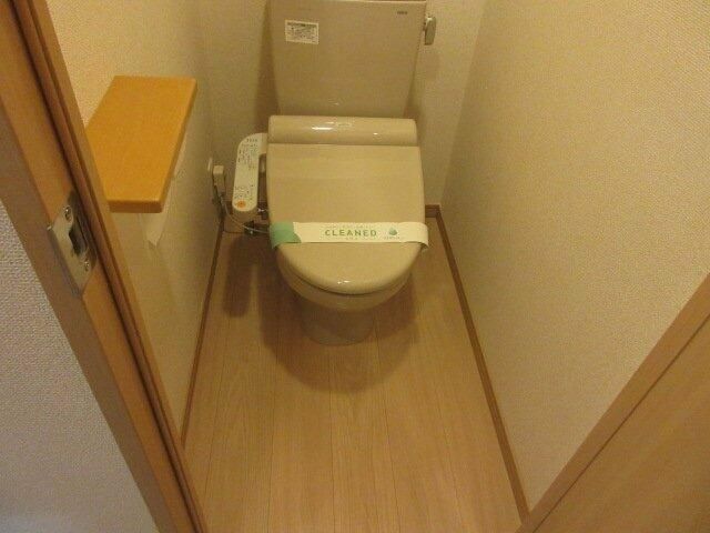 ＪＲ埼京線 赤羽駅 徒歩8分 5階建 築14年のトイレ写真