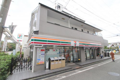コンビニ　セブンイレブン　豊中蛍池中町店（コンビニ）まで198m