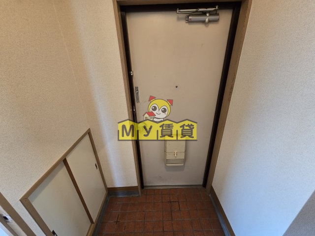 玄関　牧の原ビル