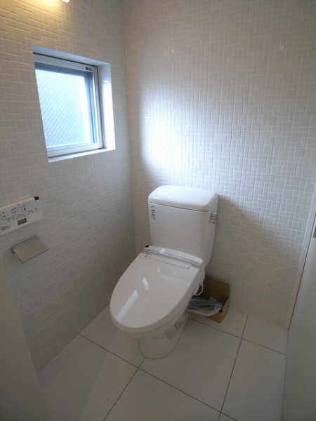 POCO A POCO 三宮ハイタワーのトイレ写真