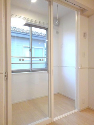 その他部屋・スペース　サンルーム。雨の日や冬でも安心して洗濯物が干せます！