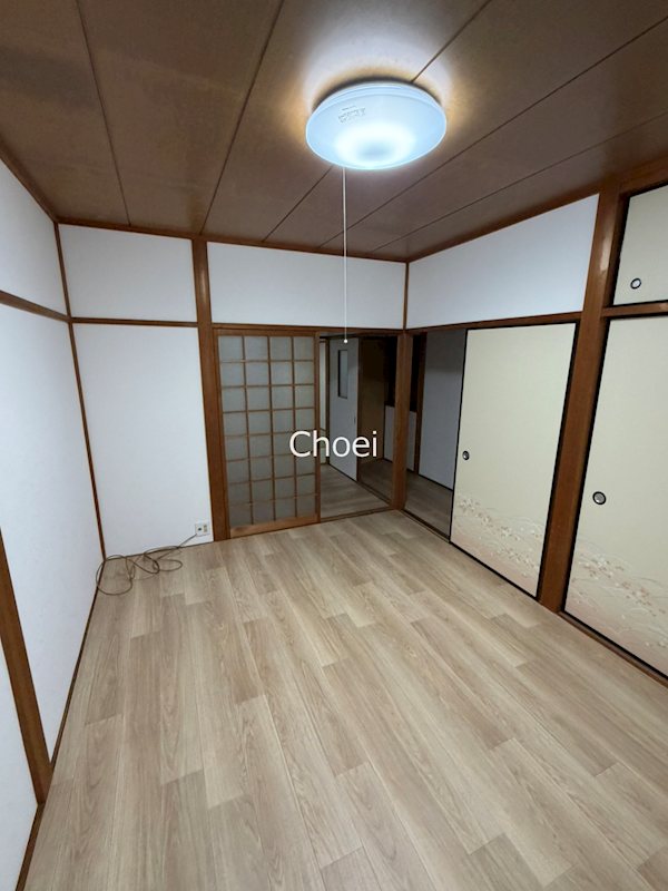 太秦御領田町貸家の居間写真