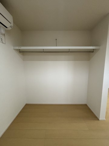 収納　※写真は201号室(反転タイプ)です ※現況を優先いたします