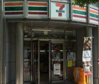 コンビニ　セブンイレブン中央区月島1丁目店（コンビニ）まで286m
