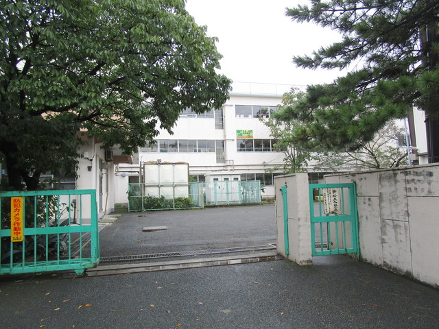 小学校　船橋市立南本町小学校（小学校）まで1068m