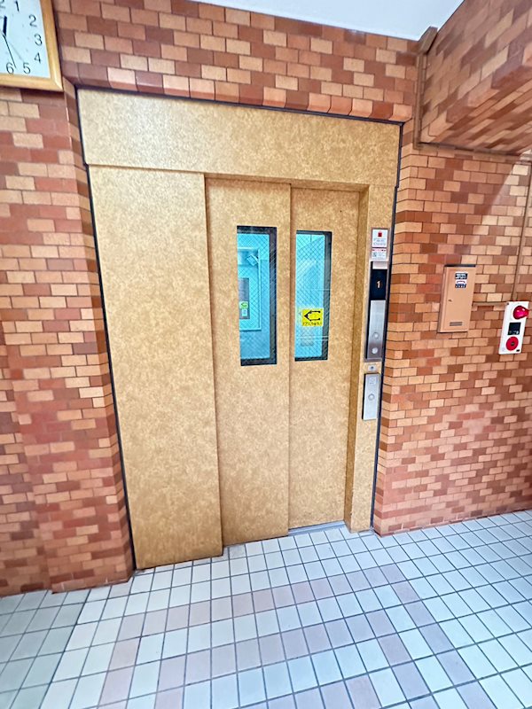 ロビー