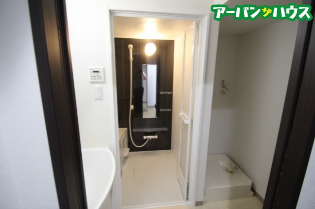 JRBハイツ岡山の玄関写真