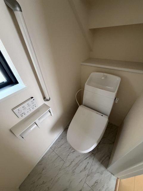 北総線 矢切駅 徒歩8分 2階建 築1年のトイレ写真