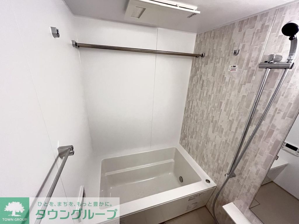 バス・シャワールーム　同じタイプの別部屋写真