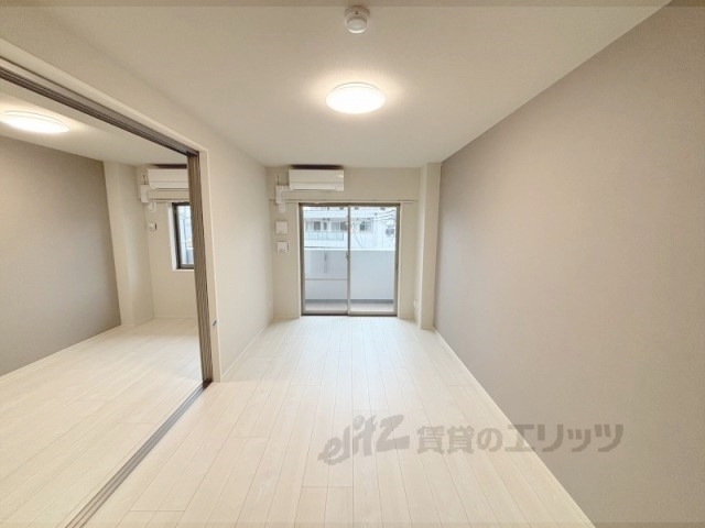 アンシャンテ岡本町の居間写真