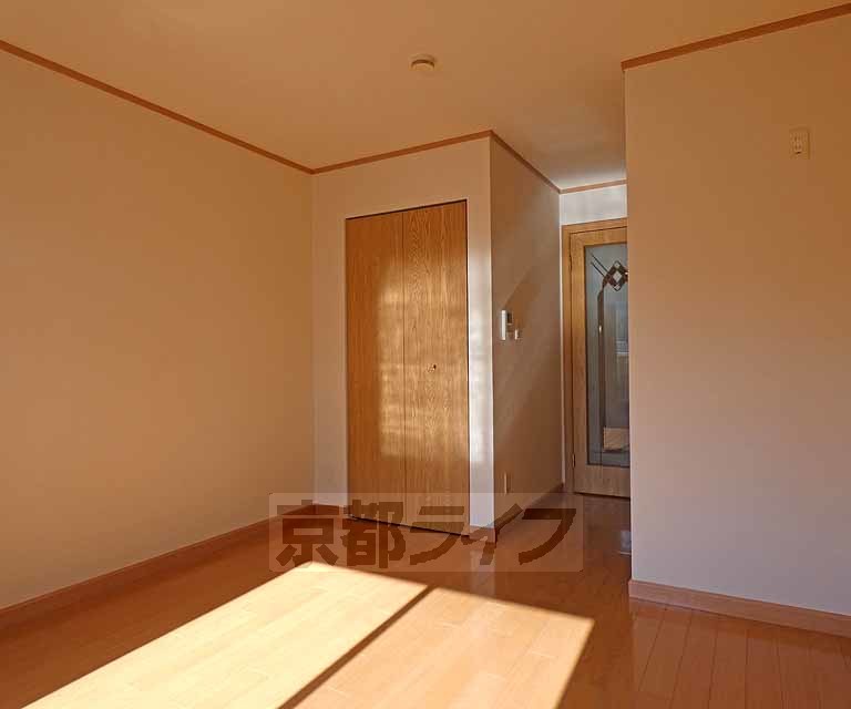 ヴィラージュ上鳥羽口の居間写真