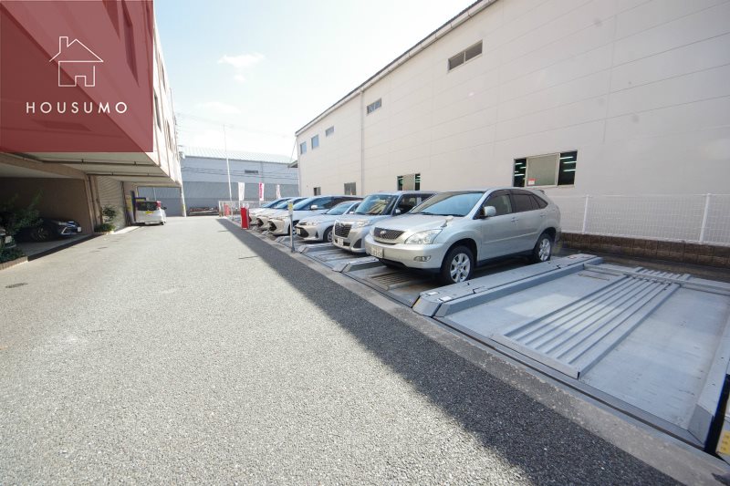 駐車場　車をお持ちの方に嬉しい駐車場付きの物件です