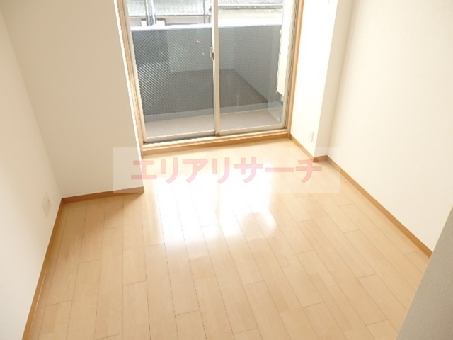グランパシフィック花園北の居間写真