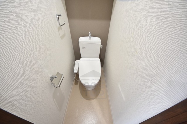 阪急宝塚線 服部天神駅 徒歩11分 10階建 築7年のトイレ写真