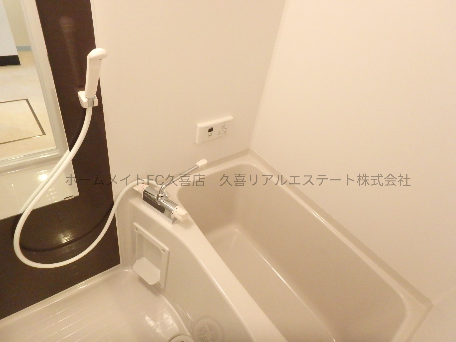 バス・シャワールーム　同施工会社同シリーズ別物件