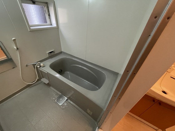 バス・シャワールーム　※別部屋の写真です