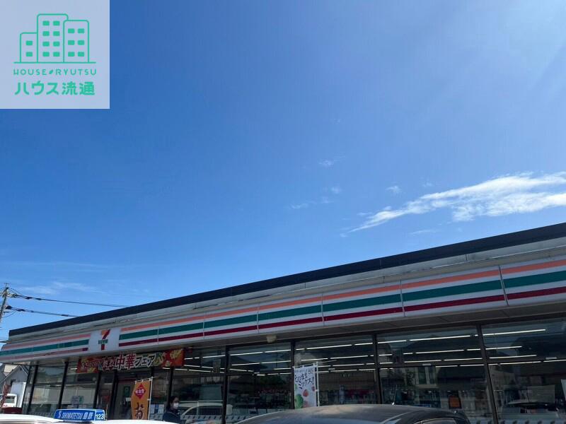 コンビニ　セブンイレブン諫早仲沖町店（コンビニ）まで692m