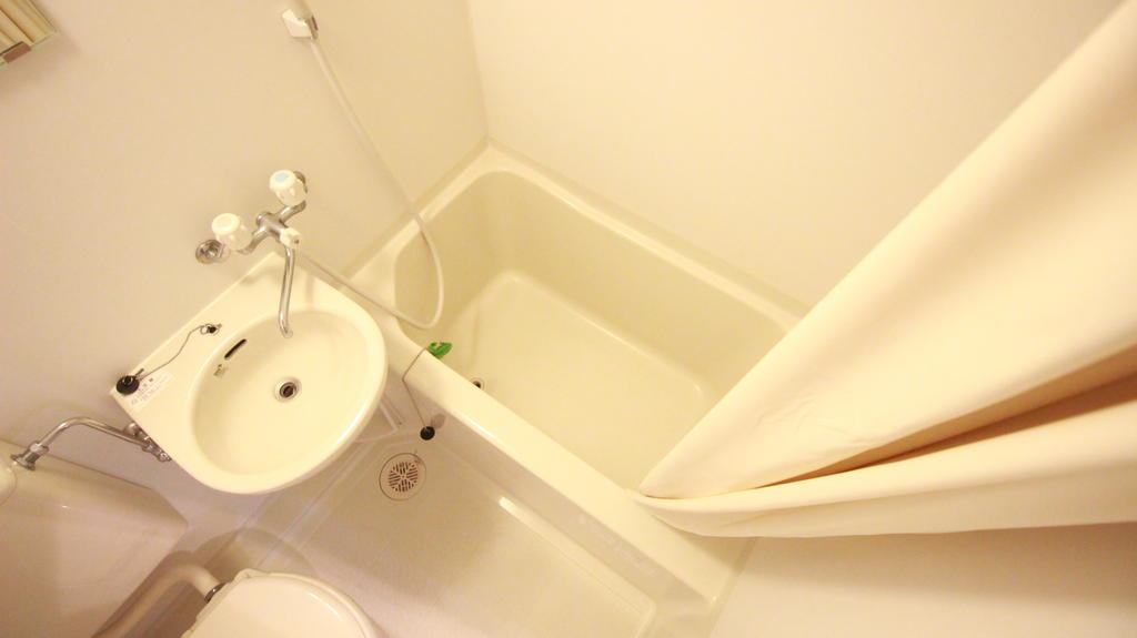 バス・シャワールーム　ユニットバス！