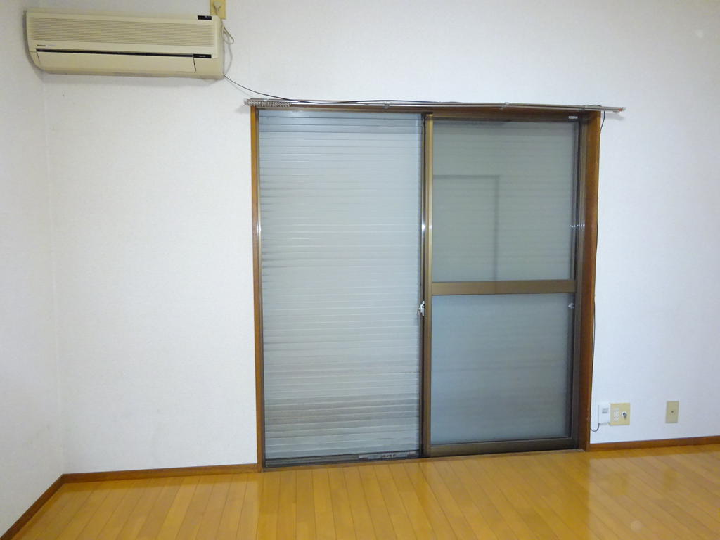 セキュリティ　シャッター雨戸