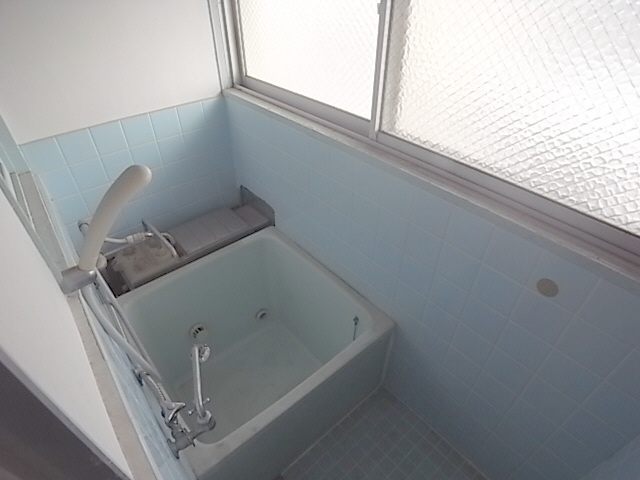 バス・シャワールーム　バスルーム