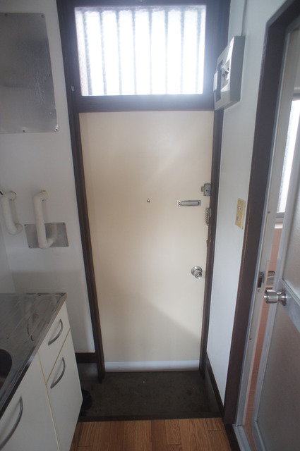 玄関　すっきりシンプルな玄関スペースです！