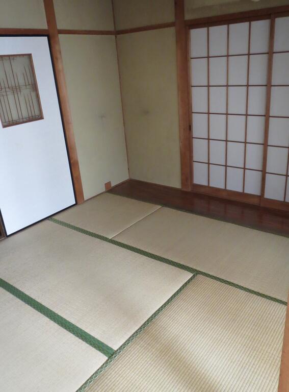 レジデンス井上貸家の居間写真