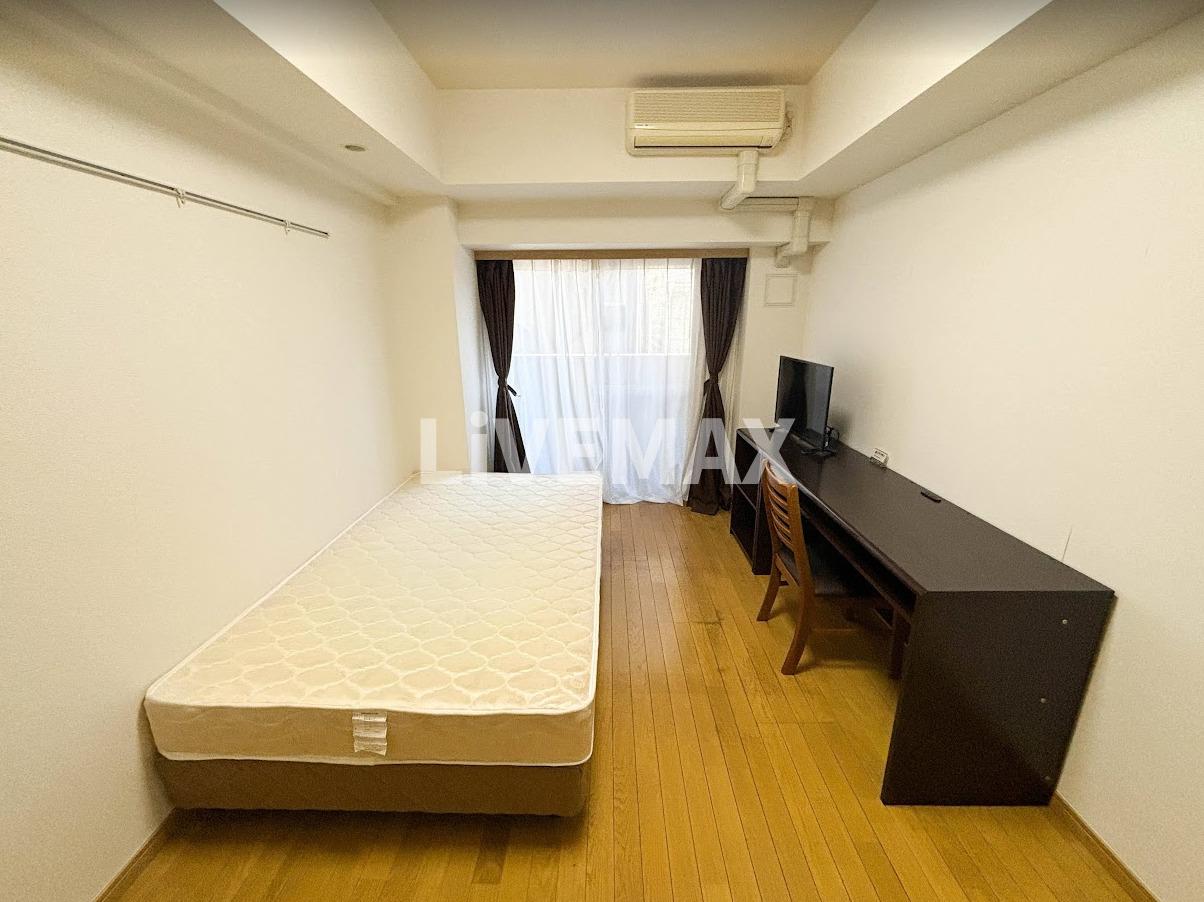 居室・リビング　家電・家具が1式揃っております！