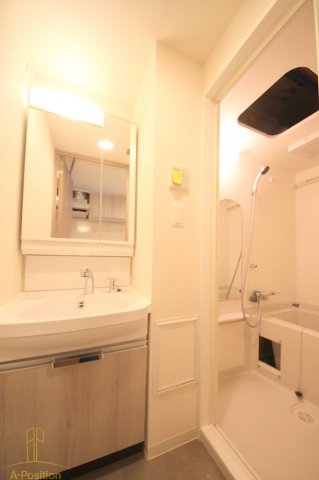 洗面設備　プレサンス福島ミッドエル