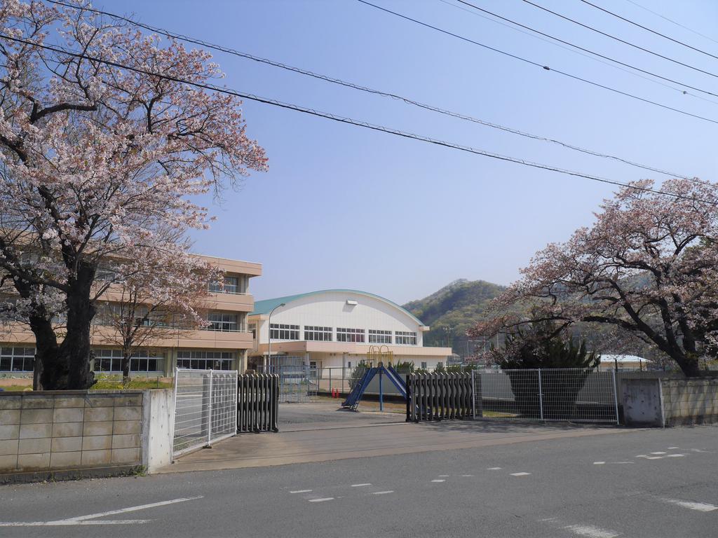 飯塚一戸建の周辺写真