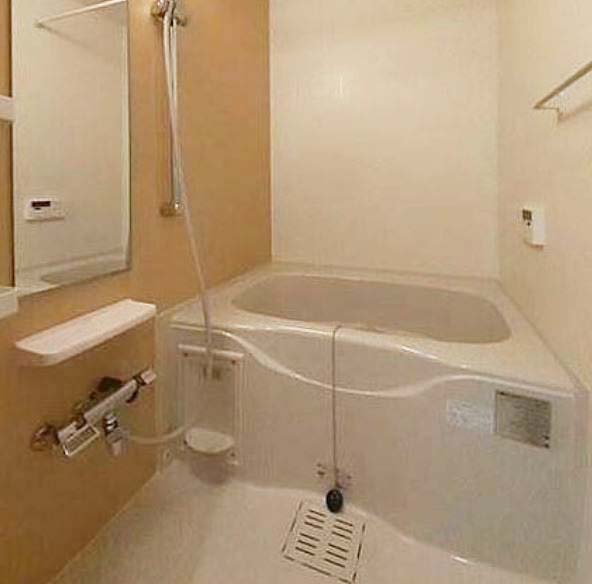 バス・シャワールーム　★追い焚き、浴室乾燥機付きバスルーム★