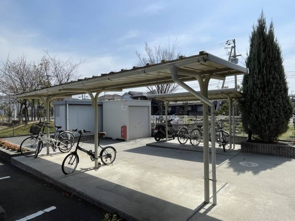 駐車場　駐輪場