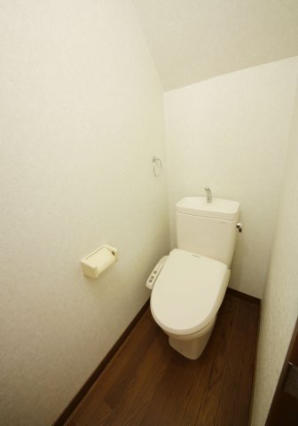 【エトワールあすかAのトイレ】