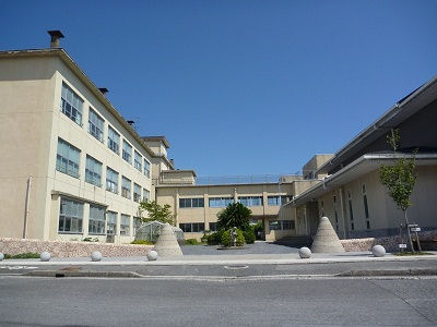 【米子市錦町のマンションの小学校】