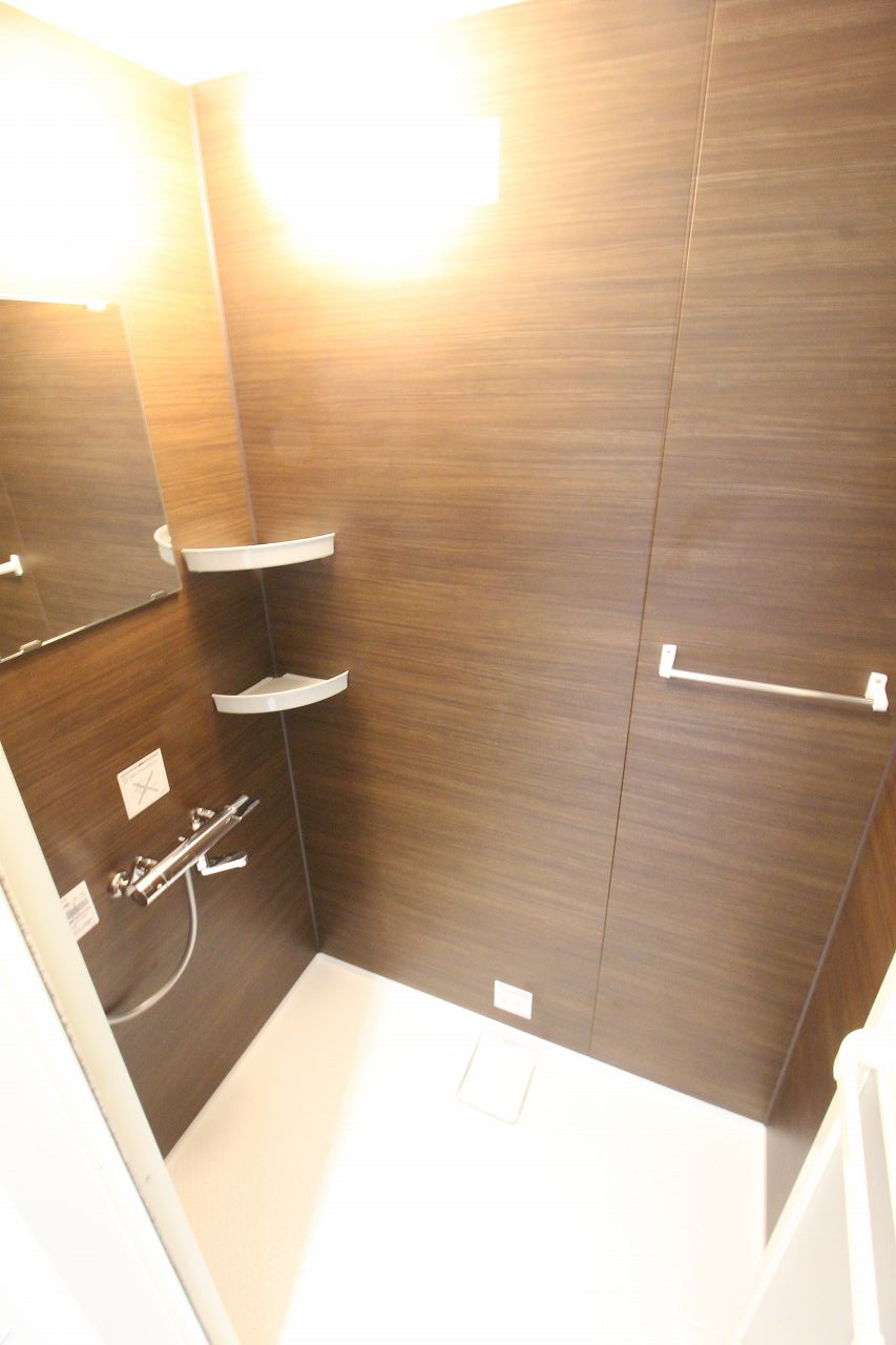 バス・シャワールーム　シャワールーム