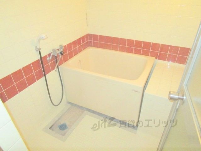 バス・シャワールーム　風呂