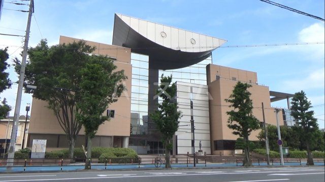 【沼津市大手町のマンションの図書館】