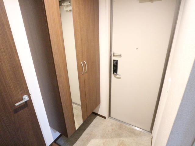 玄関　シンプルで使いやすい玄関です