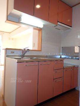 キッチン　対面キッチン仕様です