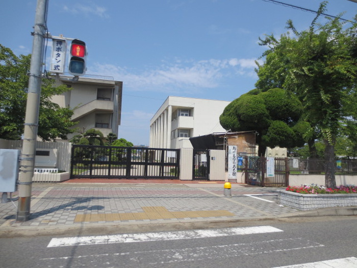 小学校　東忠岡小学校（小学校）まで600m