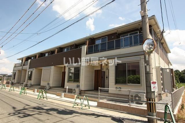 朝倉郡筑前町原地蔵のアパートの建物外観