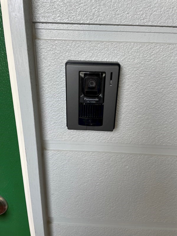 セキュリティ　モニター付きインターホン完備