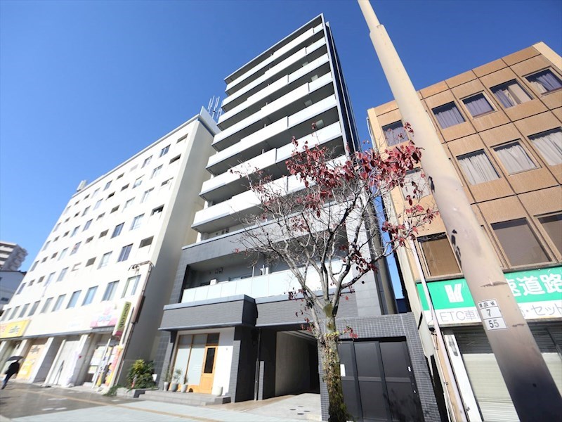 名古屋市西区浅間のマンションの建物外観