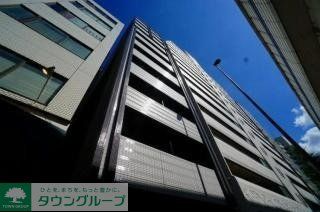 【世田谷区上馬のマンションの建物外観】