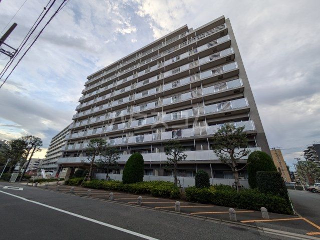 【コンフォート津田沼壱番館の建物外観】