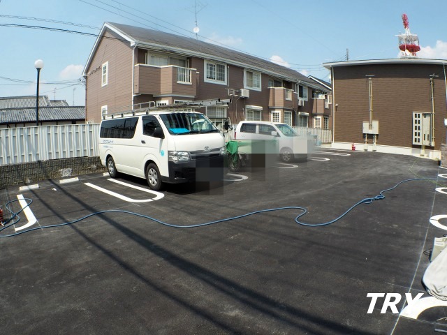 駐車場　敷居地内駐車場