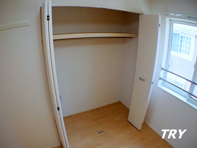 収納　洋室クローゼット