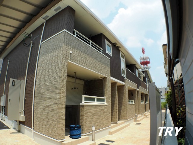 建物外観　2階の１ＬＤＫですよ！